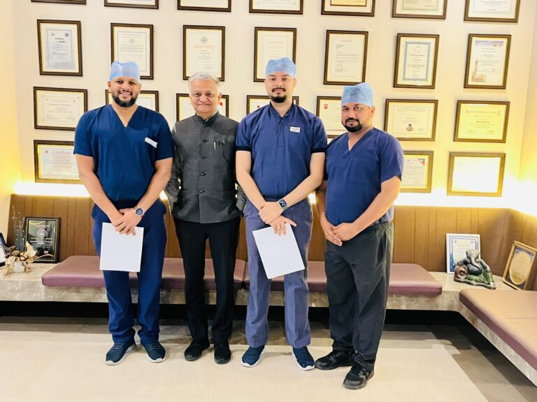 Orthopaedic Surgeon Completes Advanced Training in Primary and Complex Knee Arthroplasty at Welcare Hospital, Vadodara