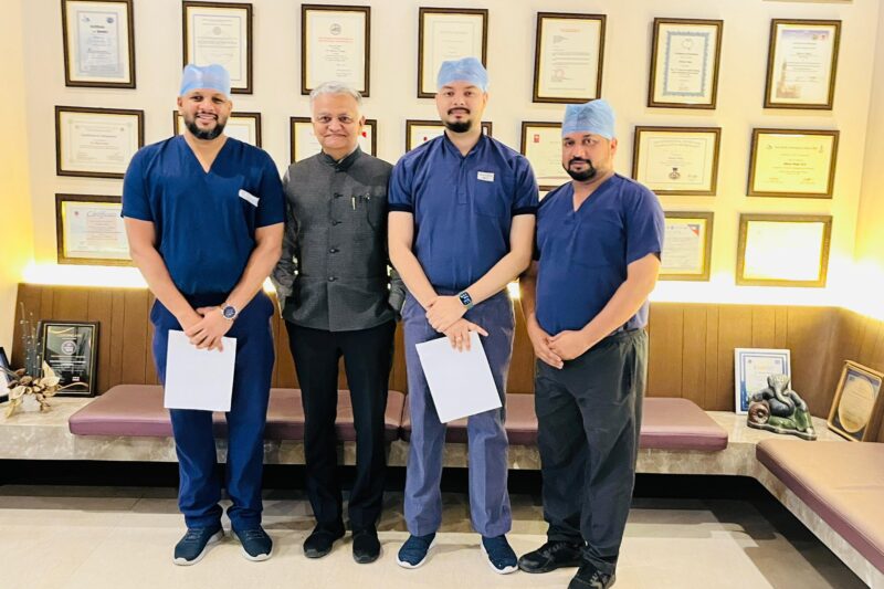 Orthopaedic Surgeon Completes Advanced Training in Primary and Complex Knee Arthroplasty at Welcare Hospital, Vadodara